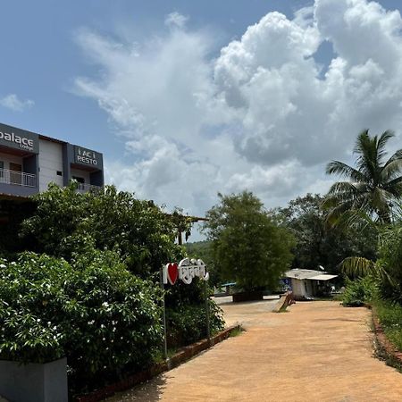 Hotel Shalini Palace Ratnagiri Exterior photo