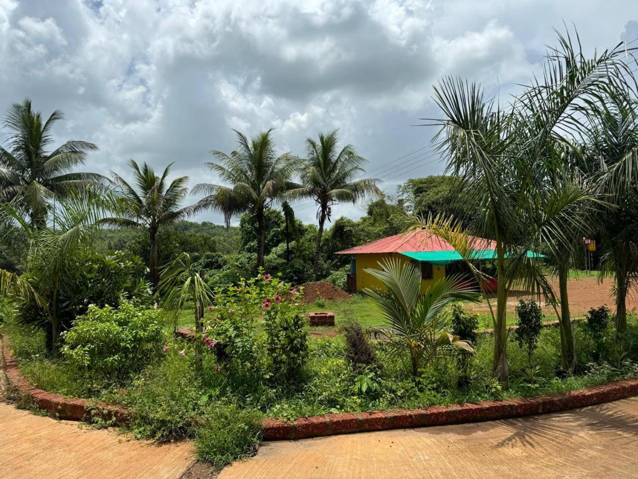 Hotel Shalini Palace Ratnagiri Exterior photo