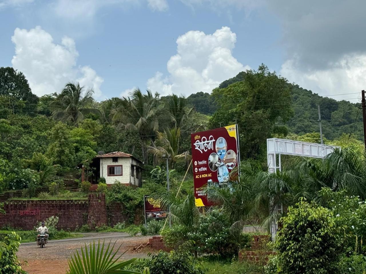 Hotel Shalini Palace Ratnagiri Exterior photo